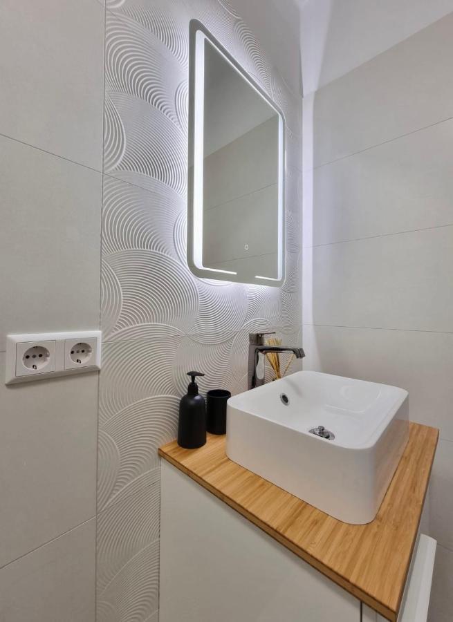Bamo Studio - City Living Downtown Klagenfurt am Woerthersee Eksteriør billede